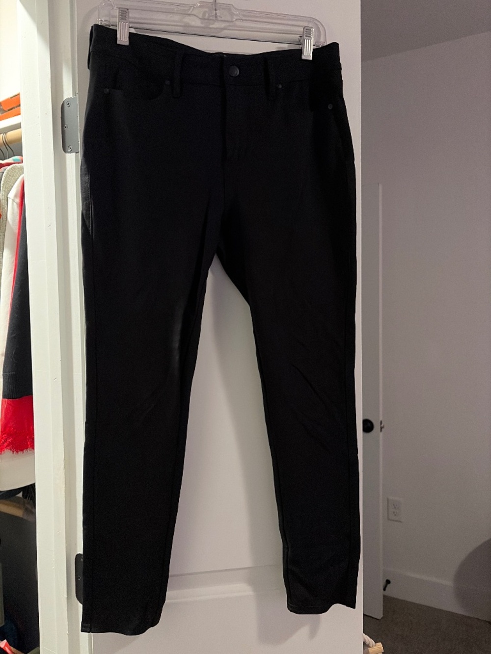 Joe’s Black Stretch Skinny Pants — Size 30